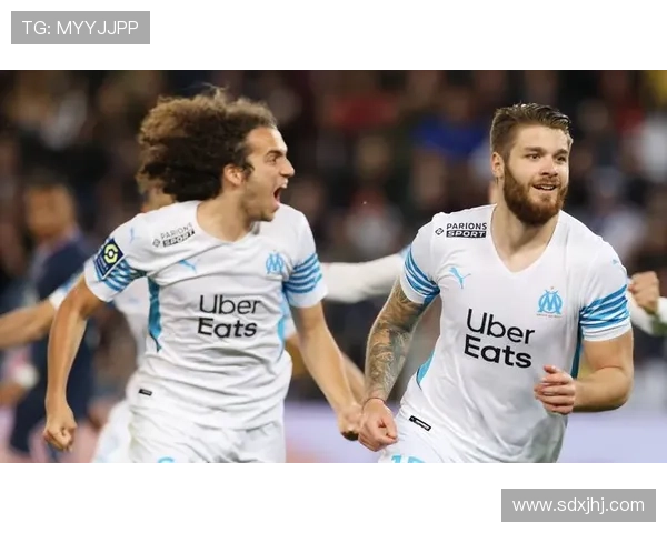 纽卡斯尔联俱乐部宣布新赛季阵容调整并引进多名实力球员提升竞争力