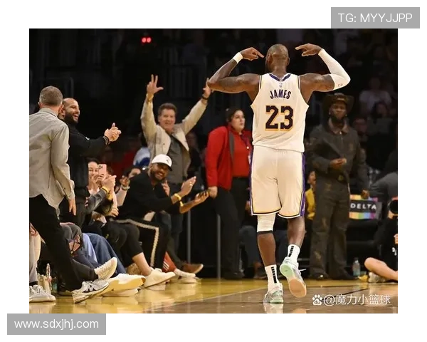 詹姆斯再创历史湖人逆转取胜年轻球员崛起引爆全场热议